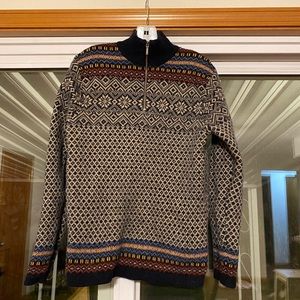 L.L. Bean decorative lambs’ wool quarter zip sweater